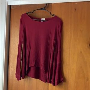 Burgundy boutique bell sleeve top